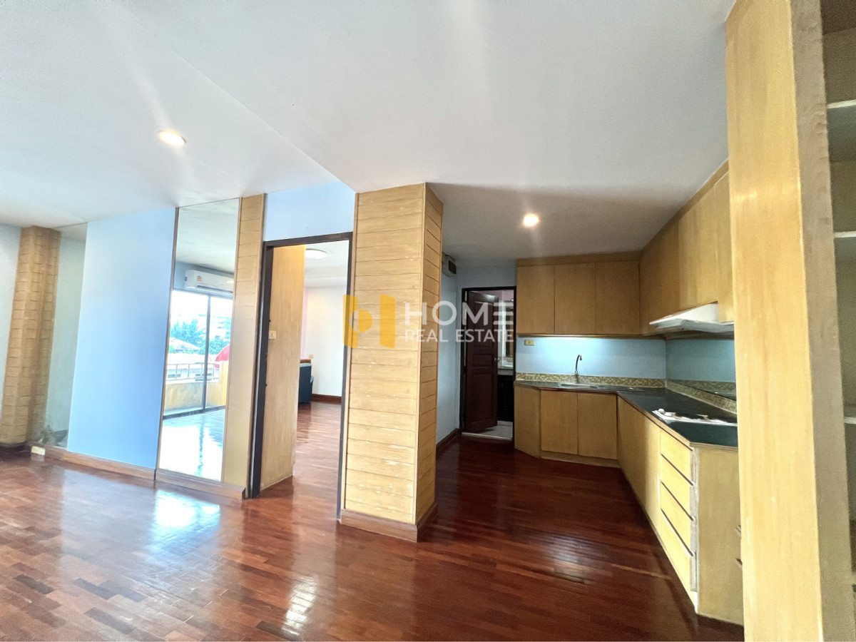 ขายอารีย์ อนุสาวรีย์ : 🔥 HOT DEAL อพาร์ตเมนต์ 5 ชั้น ใจกลางอารีย์ ห้องกว้างวิวดี / อพาร์ตเมนต์ 5 ชั้น ซอยอารีย์ 5 / 20 ห้องนอน (ขาย), Apartment Soi 5 floors Ari 5 / 20 Bedrooms (FOR SALE) BNS006