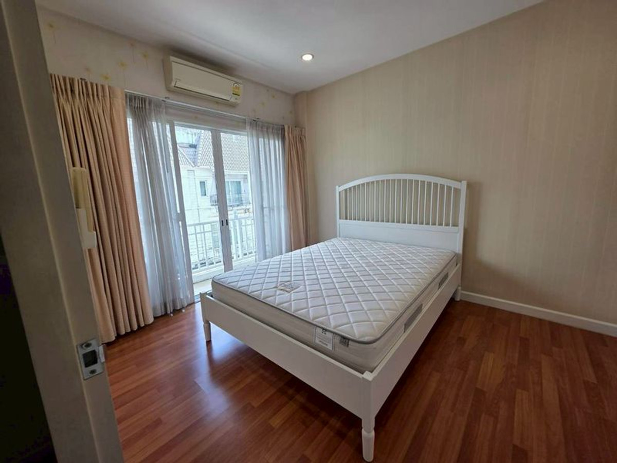 For SaleTownhomeLadkrabang, Suwannaphum Airport : The Metro Rama 9 / 3 Bedrooms (FOR SALE), The Metro Rama 9 / 3 Bedrooms (For Sale) FON301