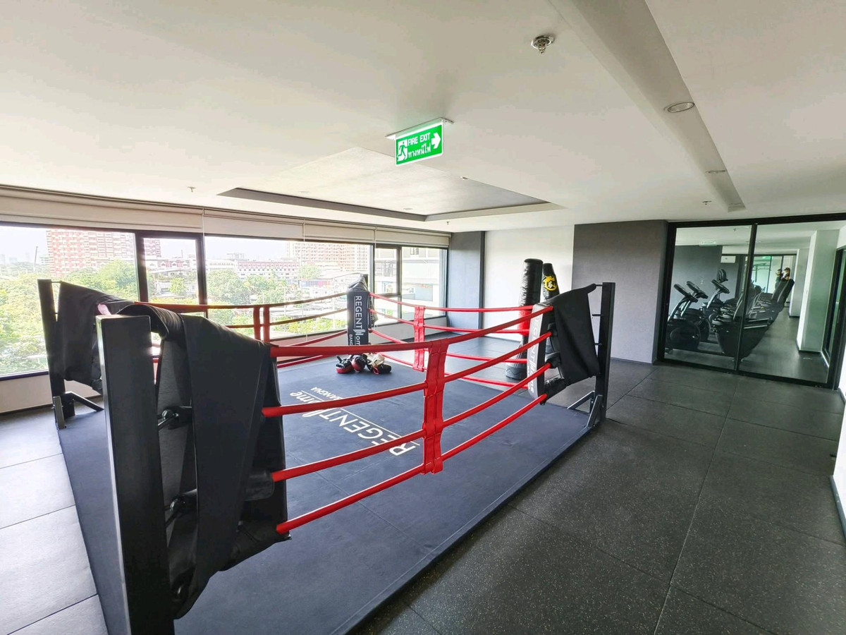 For RentCondoBangna, Bearing, Lasalle : ✨ New condo, first hand, new building, every item in the room is brand new. Ready to move in immediately! 🚝 Very good location, near BTS Bangna 500 meters.