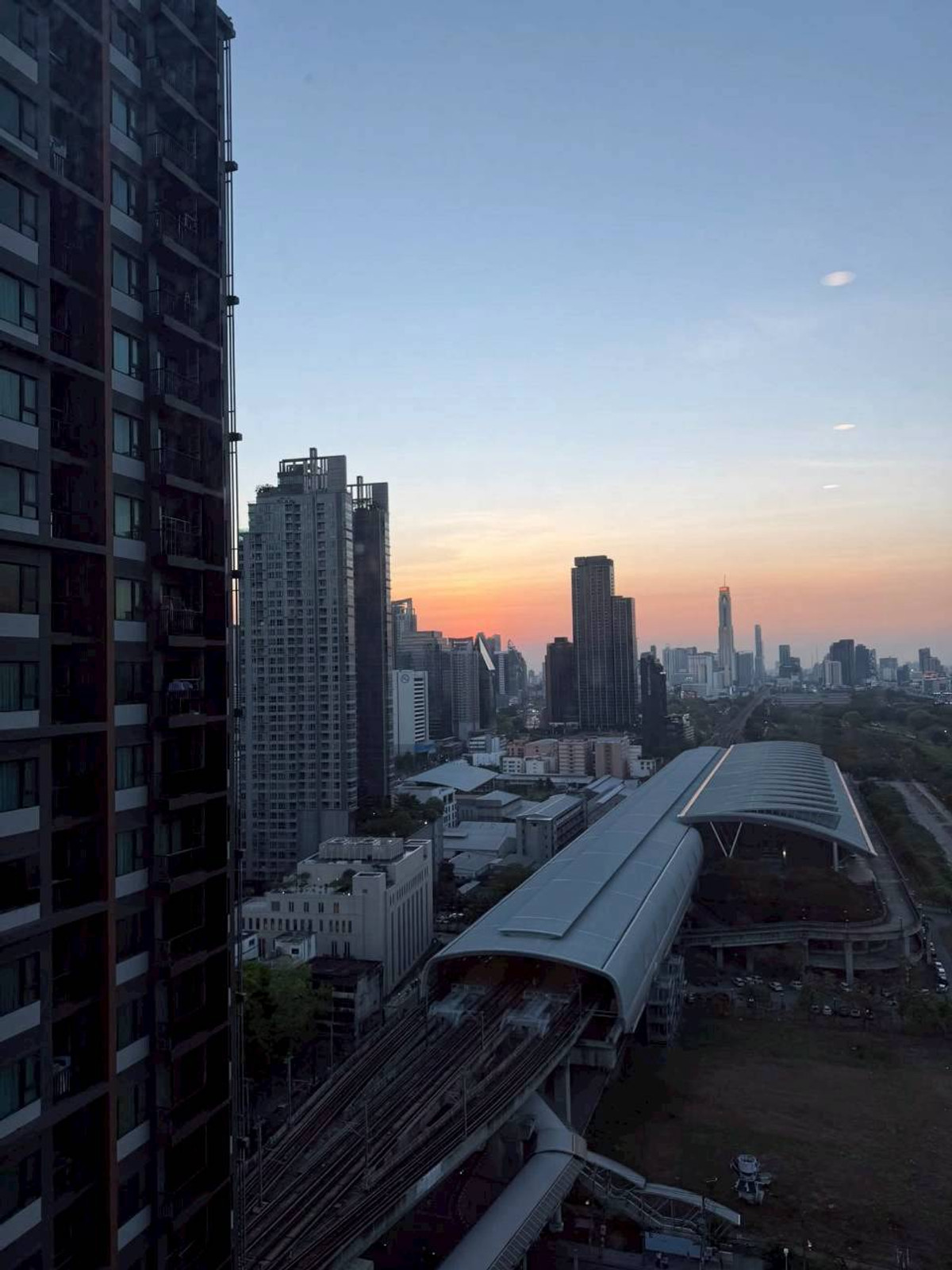 ให้เช่าคอนโดพระราม 9 เพชรบุรีตัดใหม่ RCA : ✅ LFA146 ✅ Line : @p2nproperty