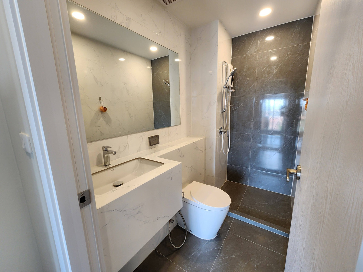 For RentCondoRattanathibet, Sanambinna : ⭐️ Origin Plug & Play Nonthaburi Station ⭐️ 1 Bedroom 27 sq m. Beautiful room with complete electrical appliances, ready to move.