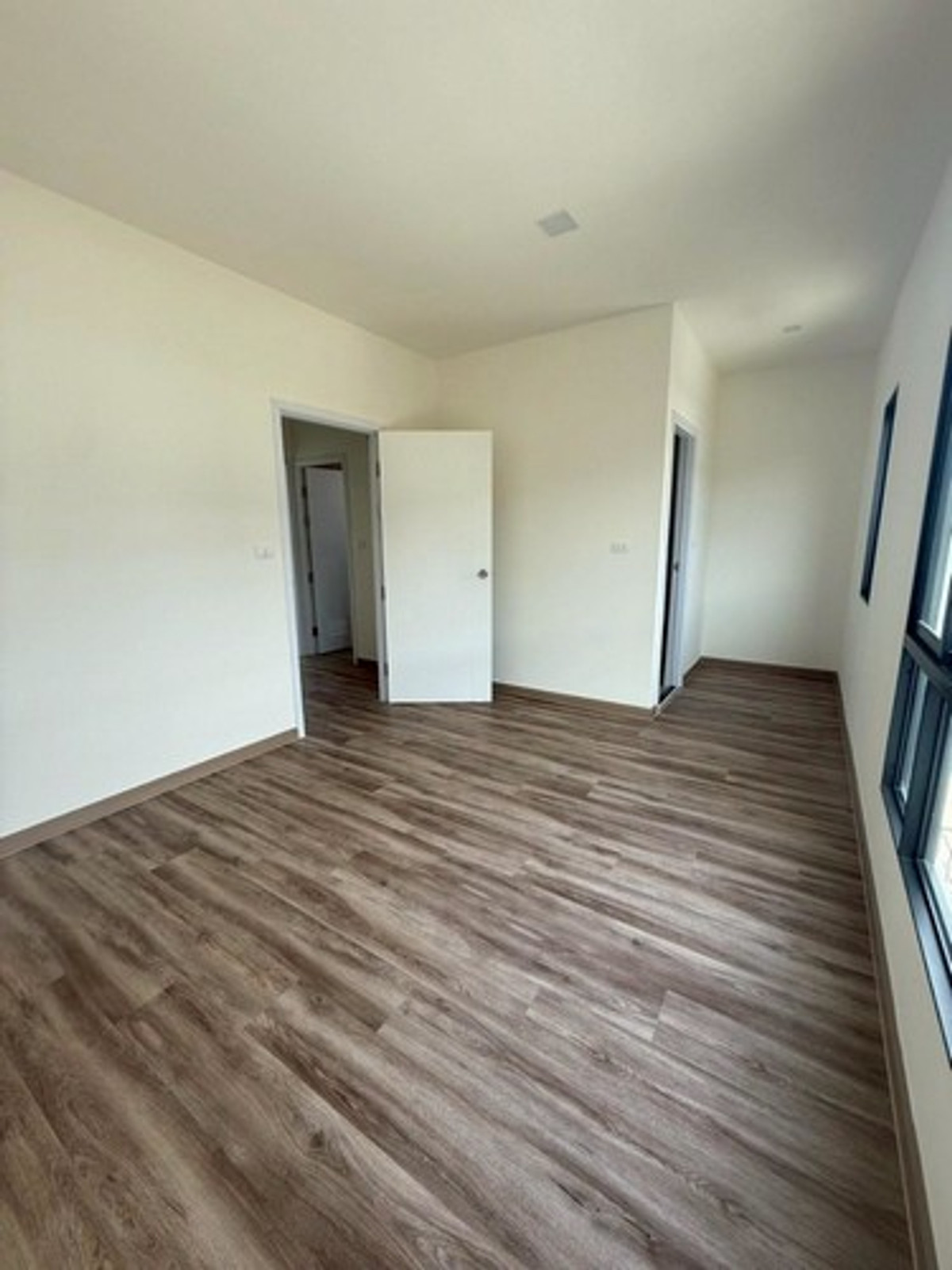 For RentTownhomeSamut Prakan,Samrong : Svs333 Townhome for rent, unfurnished, Pruksa Ville 122/1 (Bangna-Nam Daeng). Contact Line: @956uovqp