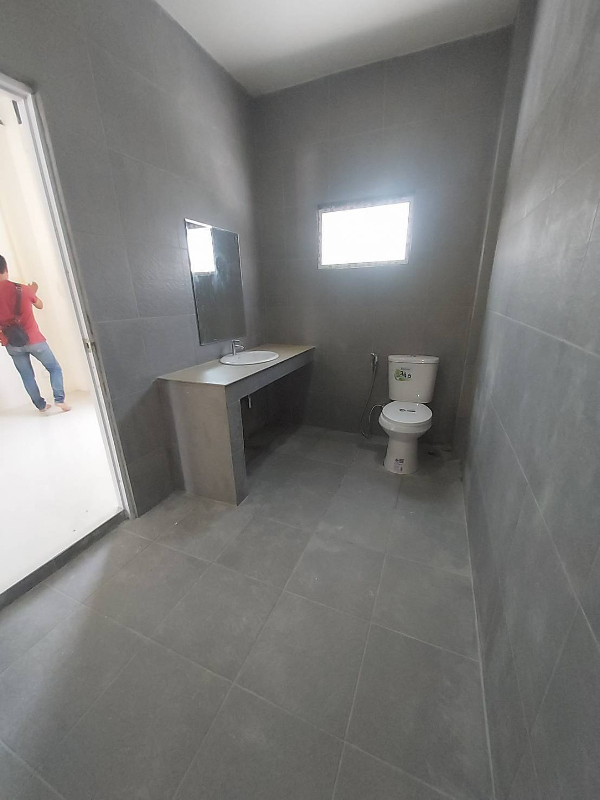 For RentWarehouseRathburana, Suksawat : Newly renovated warehouse for rent, Phutthabucha Road, Bang Mot, total usable area 1,870 sq m., large cars can enter and exit.