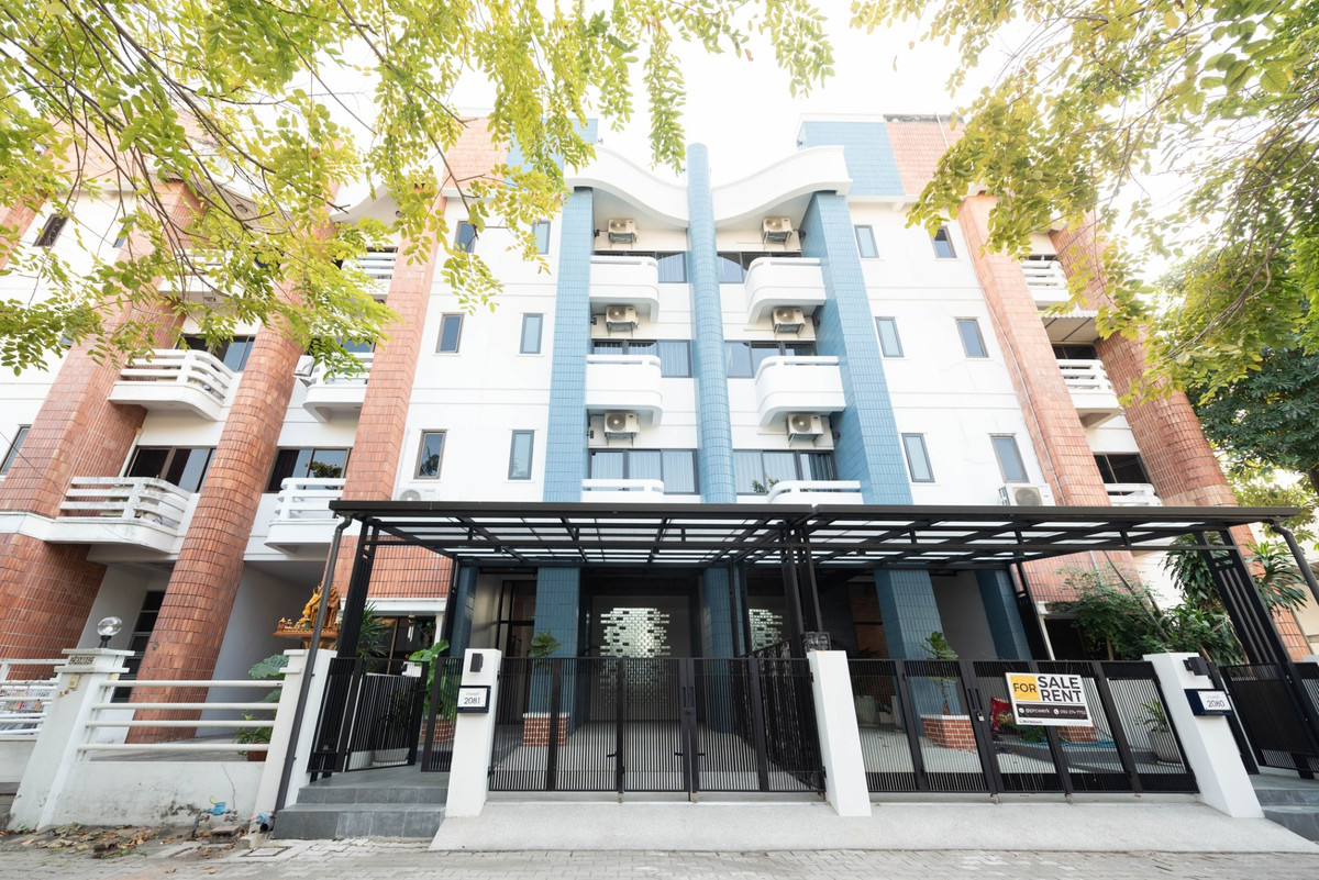 ให้เช่าอาคารพาณิชย์บางนา แบริ่ง ลาซาล : โฮมออฟฟิศ ปรับปรุงใหม่ พร้อมขาย/ให้เช่า – สุขุมวิท ย่านบางนา