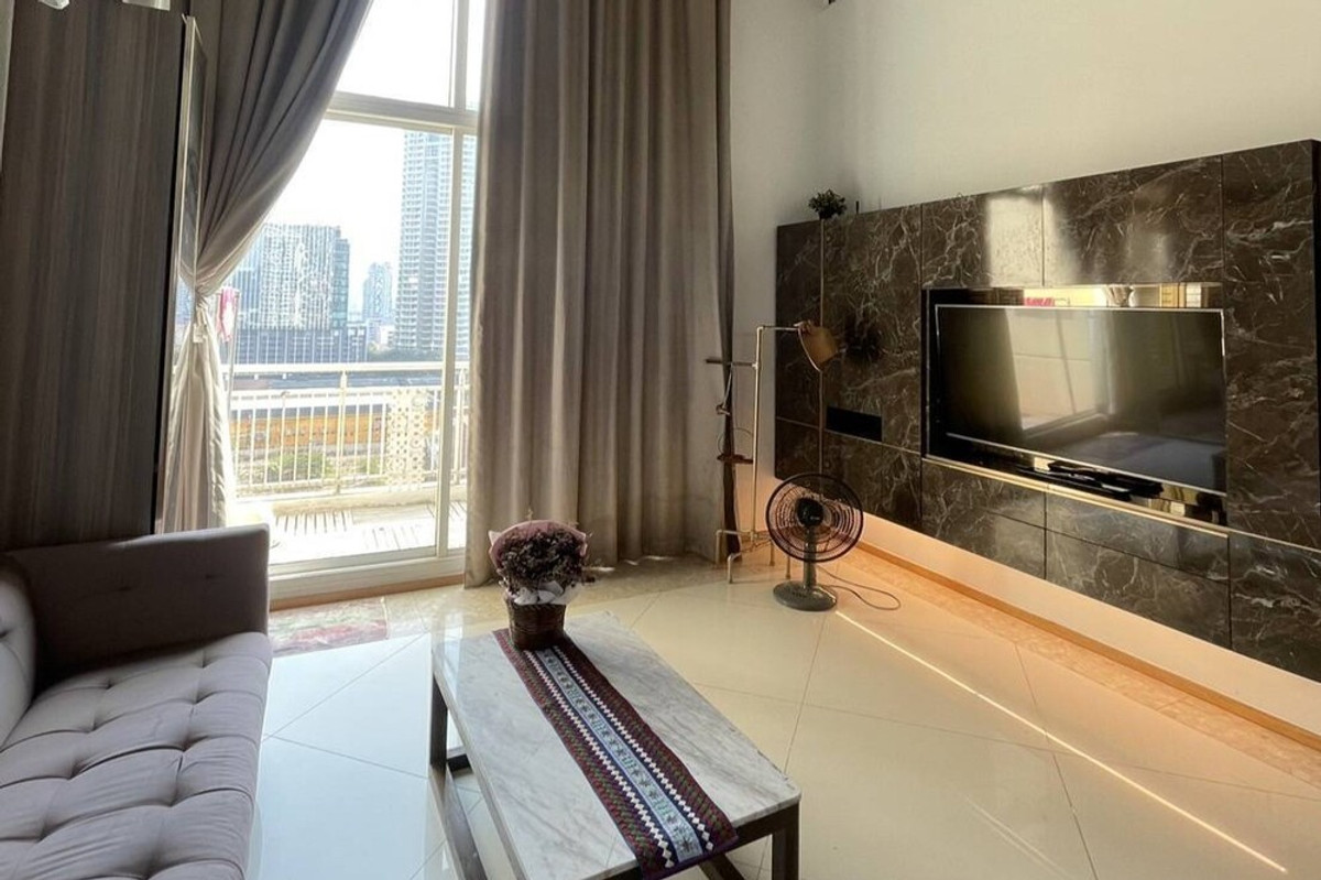 CondoSathorn, Narathiwat : 🔥 For Sale - Rent !! The Empire Place, 2 bedroom, 2 bathroom Duplex, large room, South Facing, Good location !! Code C20221201691 ready to move in, Special Deal!!📣📣