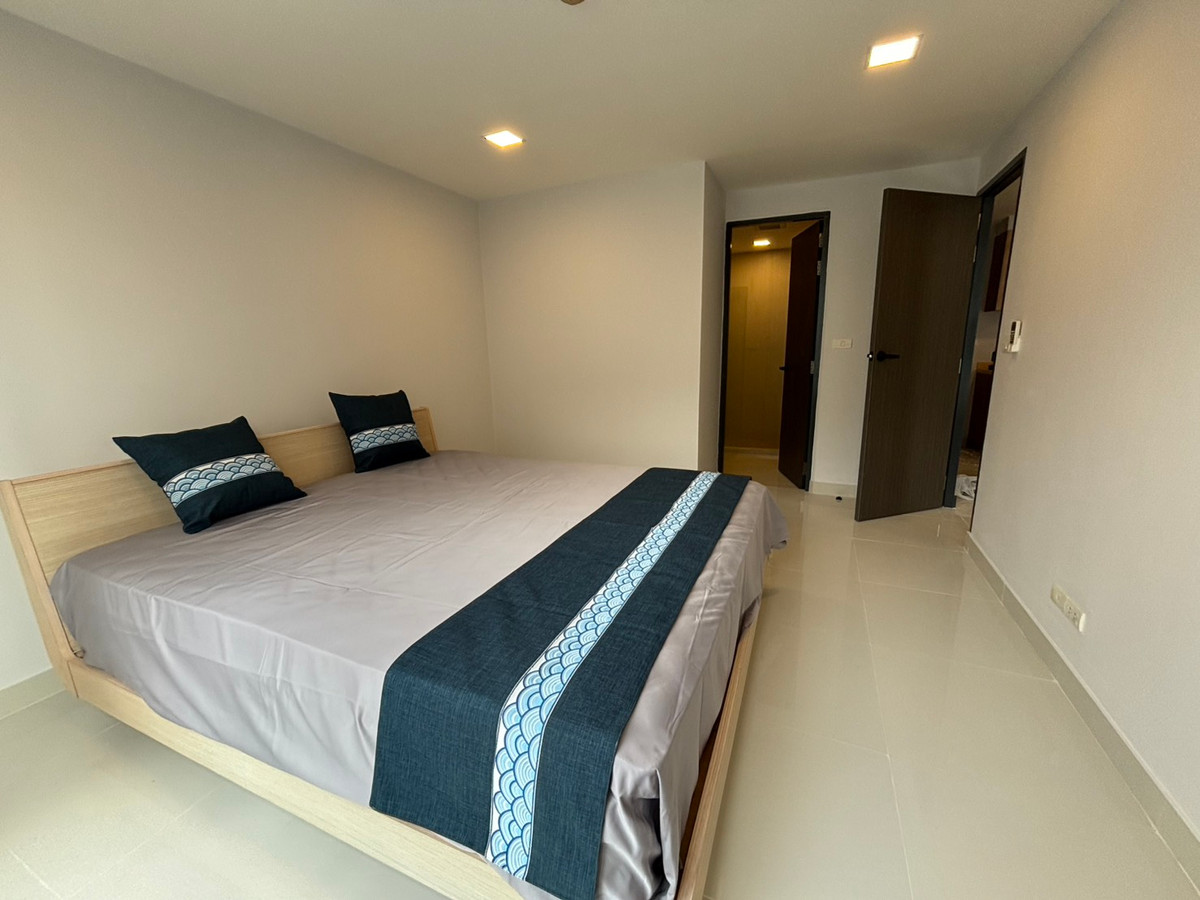 For RentCondoSukhumvit, Asoke, Thonglor : For rent: The Alcove 49, private, quiet, in the heart of Sukhumvit 49, large room, 1 bedroom, excellent condition, ready to move in.