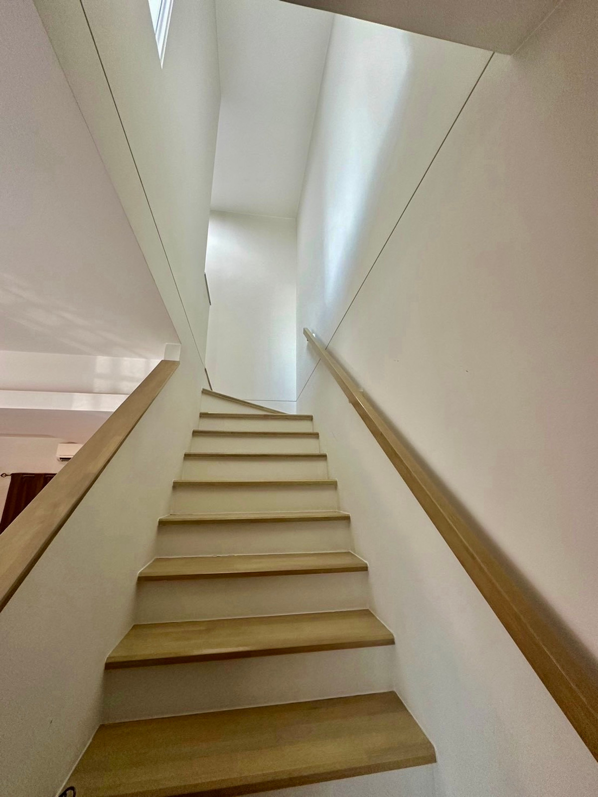 For SaleTownhomeSamut Prakan,Samrong : For Sale: 2-Storey Townhome at Indy 2 Srinakarin Quality by Land & Houses | Move-in Ready | Great Value Near Mega Bangna & B