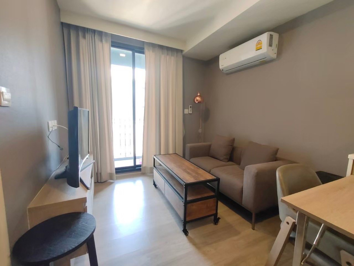 ให้เช่าคอนโดรัชดา ห้วยขวาง : 🏢 ให้เช่า Maestro 03 Ratchada – Rama 9 ✨ คอนโดเลี้ยงสัตว์ได้ ใกล้ MRT พระราม 9 🐶