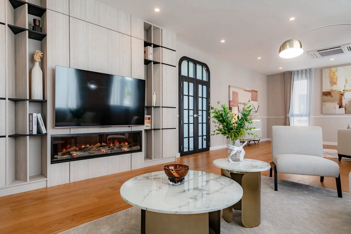 HousePattanakan, Srinakarin : For sale/rent 
CINQ ROYAL KRUNGTHEP KREETHA
New house, never lived in.