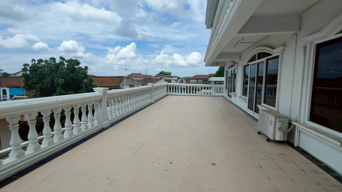 ให้เช่าโฮมออฟฟิศราษฎร์บูรณะ สุขสวัสดิ์ : โฮมออฟฟิต 2 อาคาร 6 คูหา ตกแต่งสวยงาม ให้เช่า ย่านพระราม2-พุทธบูชา ใกล้โรงพยาบาลบางปะกอก 9 อินเตอร์เนชั่นแนล เพียง 950 เมตร