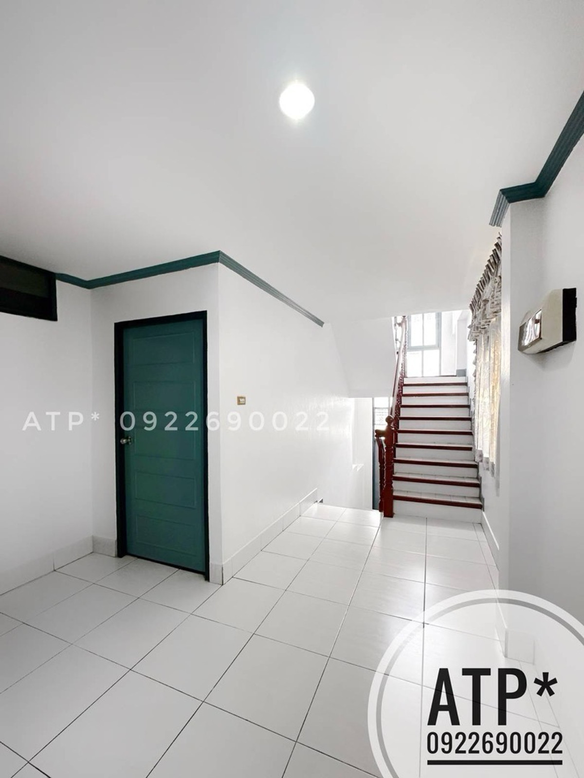 ให้เช่าทาวน์โฮมรามคำแหง หัวหมาก : **เช่า** บ้านทาวน์เฮ้าส์พร้อมเข้าอยู่ 27ตรว/3ชั้น/5นอน/3น้ำ/โถง+ครัว/5แอร์/2จอดรถ/เฟอร์ครบ @ รามคำแหง (หัวหมาก-หลังราม)