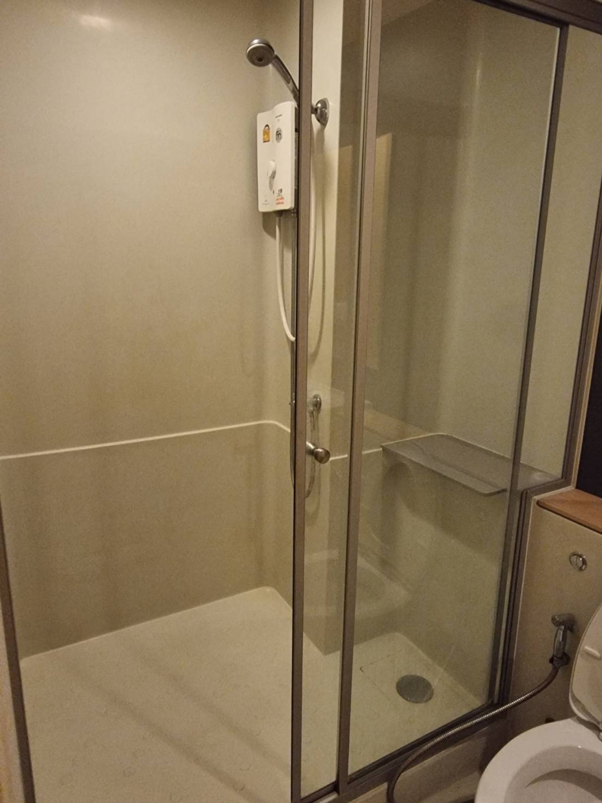 For RentCondoRattanathibet, Sanambinna : 📌 Condo for rent, Skyline Rattanathibet, 27th floor, size 31 sq m., has washing machine.