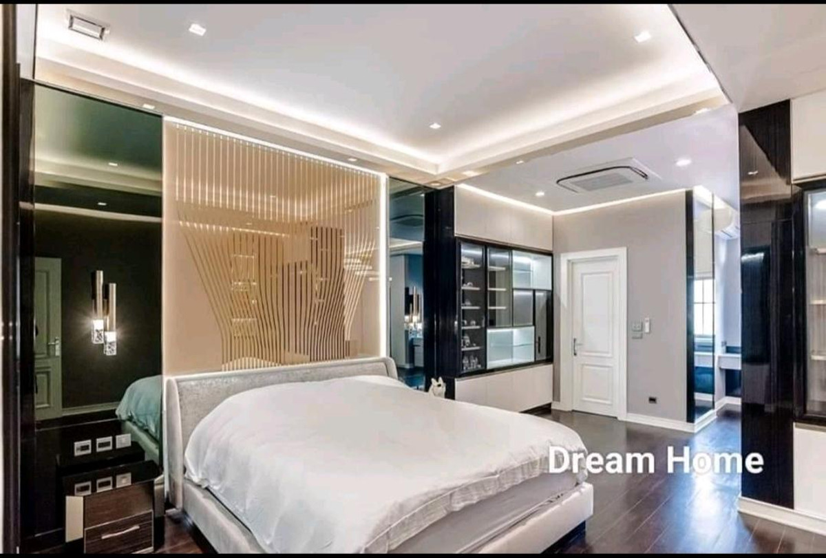 บ้านบางนา แบริ่ง ลาซาล : คฤหาสน์หรู 5 ห้องนอน นันทวัน บางนา กม.7 Tel: 083-966-3665