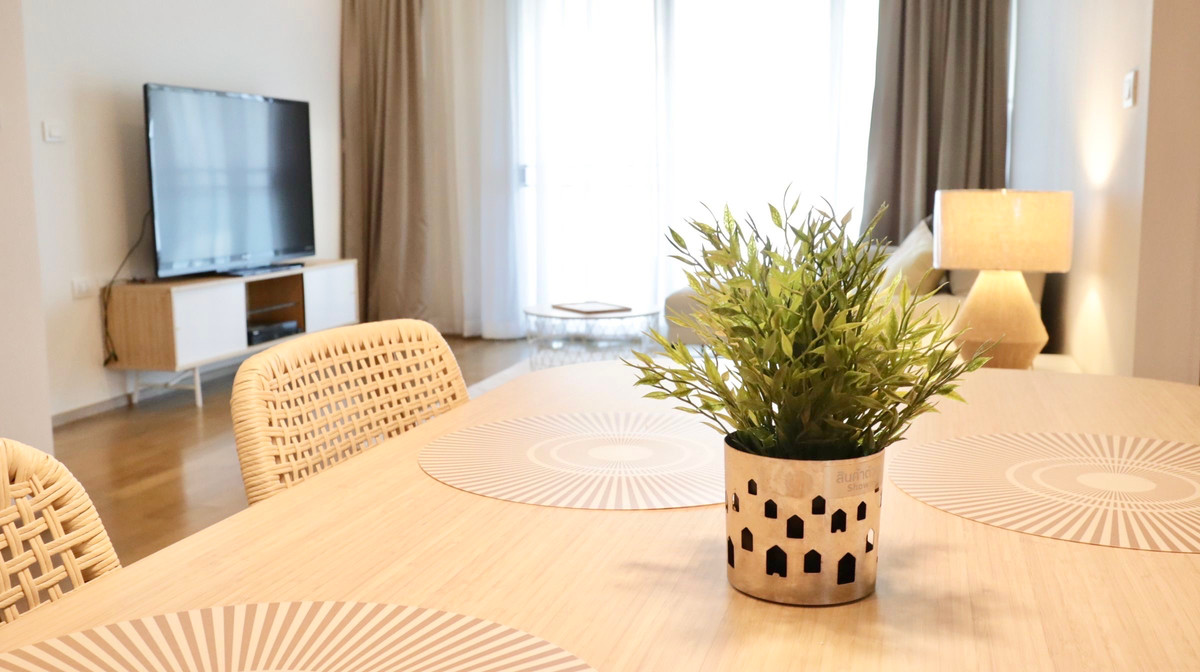 ให้เช่าคอนโดสุขุมวิท อโศก ทองหล่อ : ให้เช่า The Madison Condominium ราคา 75,000 บาท [MKr260414]