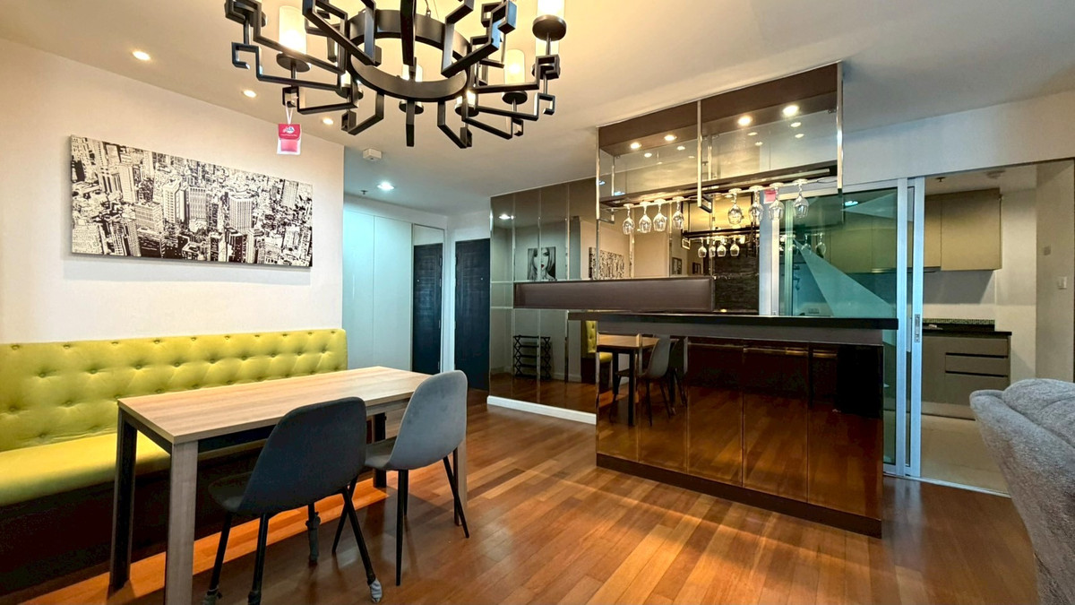 ให้เช่าคอนโดพระราม 9 เพชรบุรีตัดใหม่ RCA : ✨ ห้องใหญ่ Rare Item! 3 ห้องนอน ใจกลางพระราม 9 | อยู่จริงจัง ใช้ชีวิตเต็มระดับ ✨