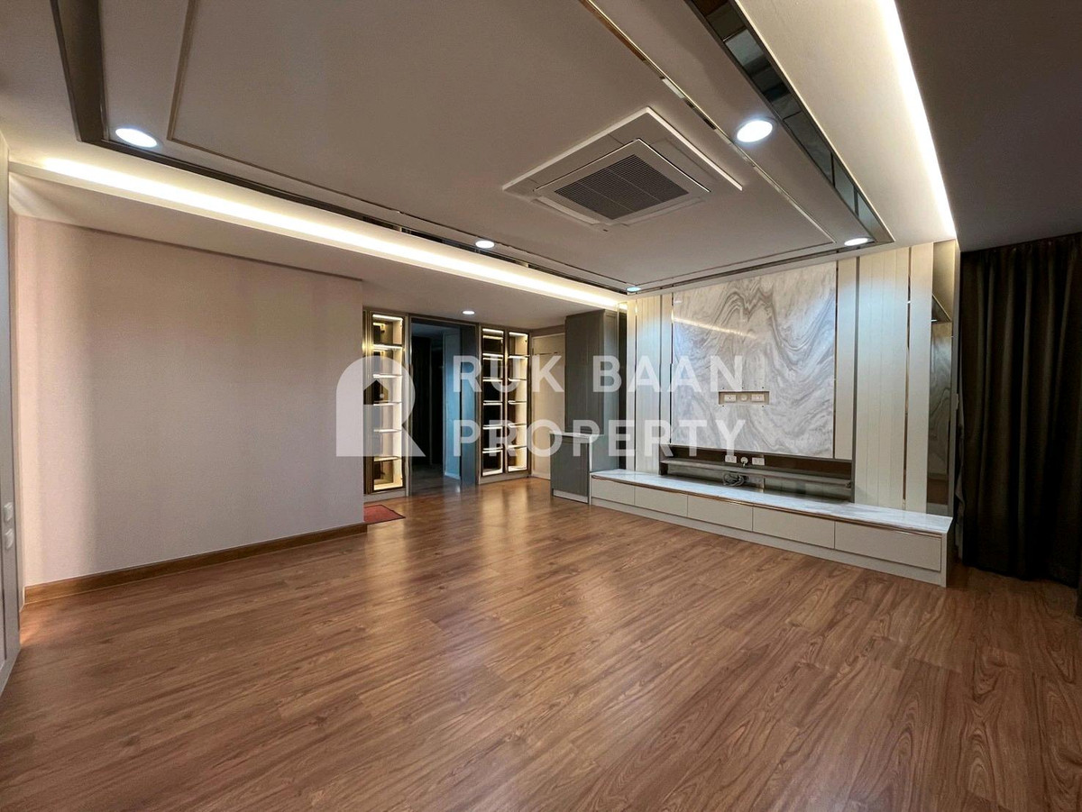 ขายทาวน์โฮมโชคชัย4 ลาดพร้าว71 : ขาย/SALE✨ Space (หมู่บ้าน Space ลาดพร้าวเหม่งจ๋าย)
