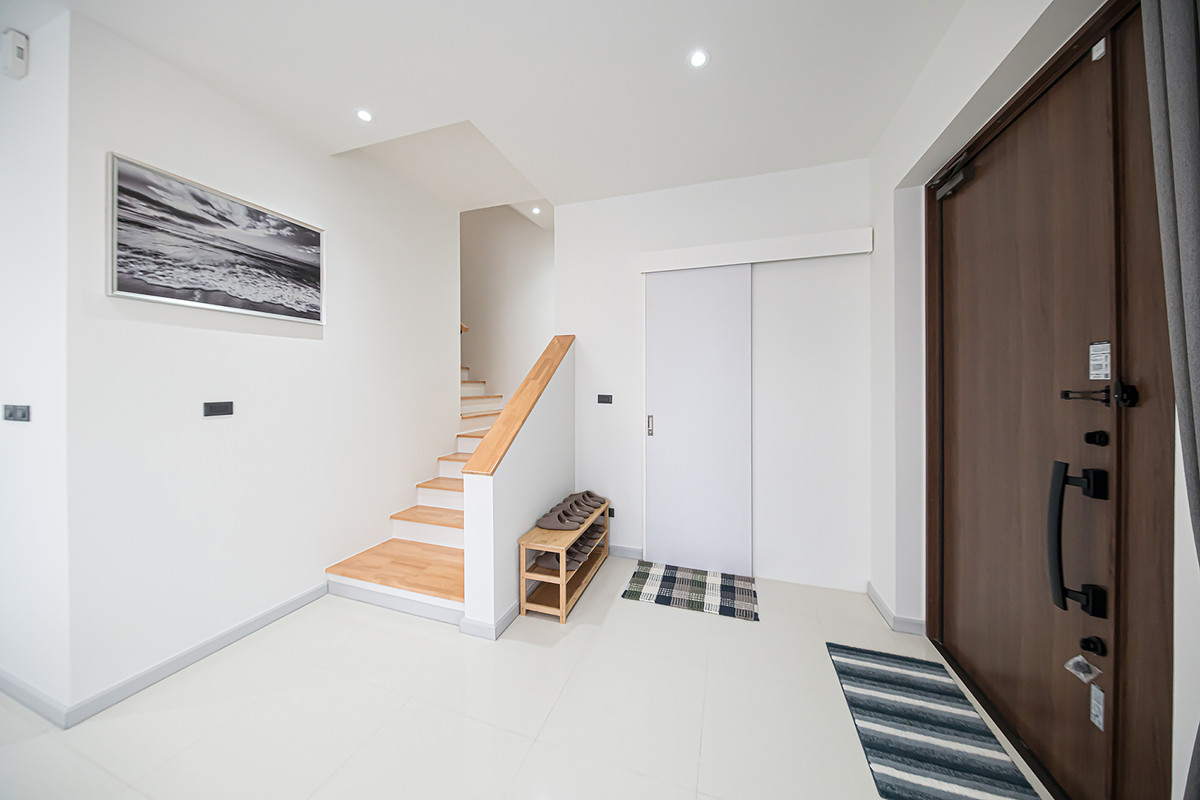 ขายบ้านโชคชัย4 ลาดพร้าว71 : [ขาย] ✨ บ้านเดี่ยว 3 ชั้น สไตล์ Modern Luxury พรีเมียมที่สุดในลาดพร้าว 101 | Feel Town ✨ แต่งครบ พร้อมลากกระเป๋าเข้าอยู่! เพียง 13.99 ล้าน (Rare Item มีเพียง 9 หลังในโครงการ!)