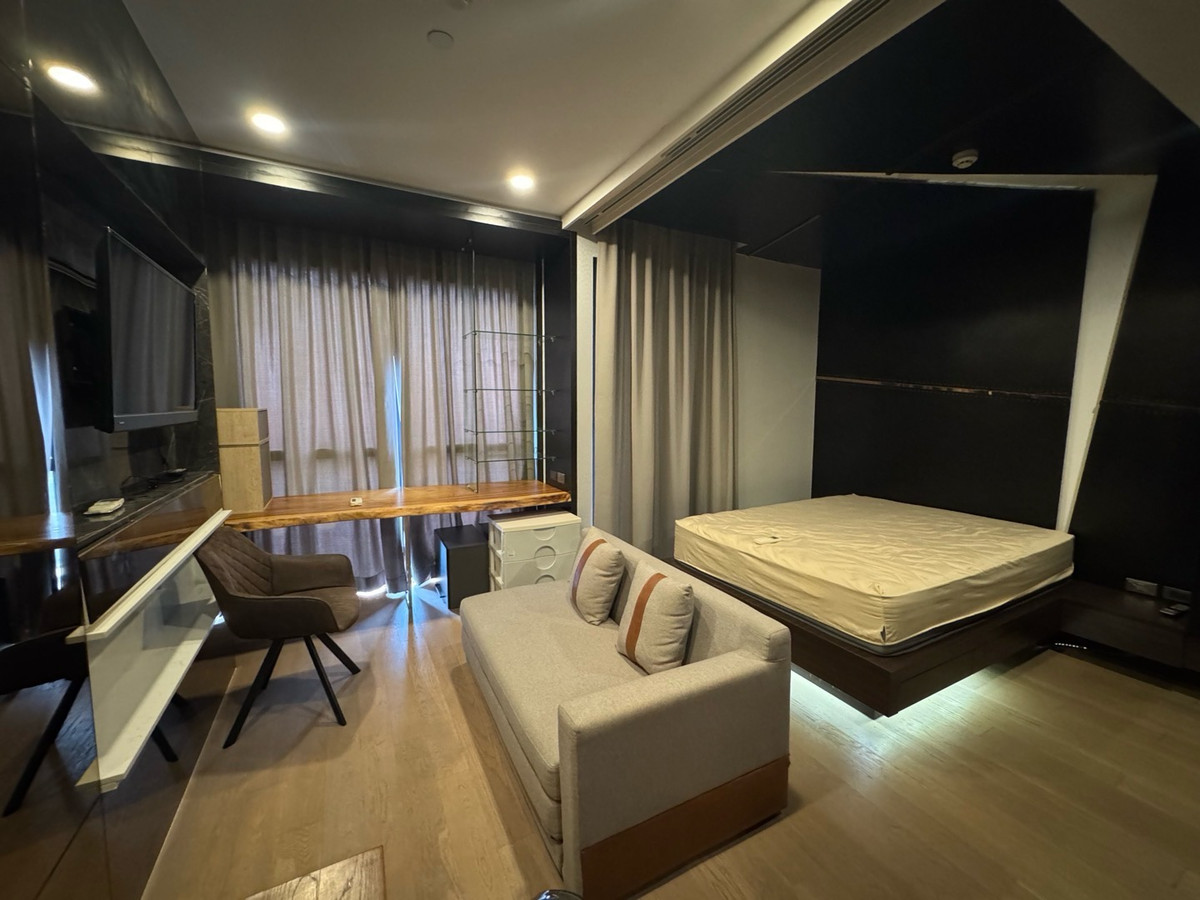 ขายคอนโดสยาม จุฬา สามย่าน : Hot Deal🔥 ราคาพิเศษ Ashton Chula Silom ราคา 6.99 ล้านบาท ชั้น 25+ พร้อมเฟอร์ *ไม่ติดผู้เช่า พร้อมอยู่ สอบถามเพิ่มเติม ติดต่อ 0869017364