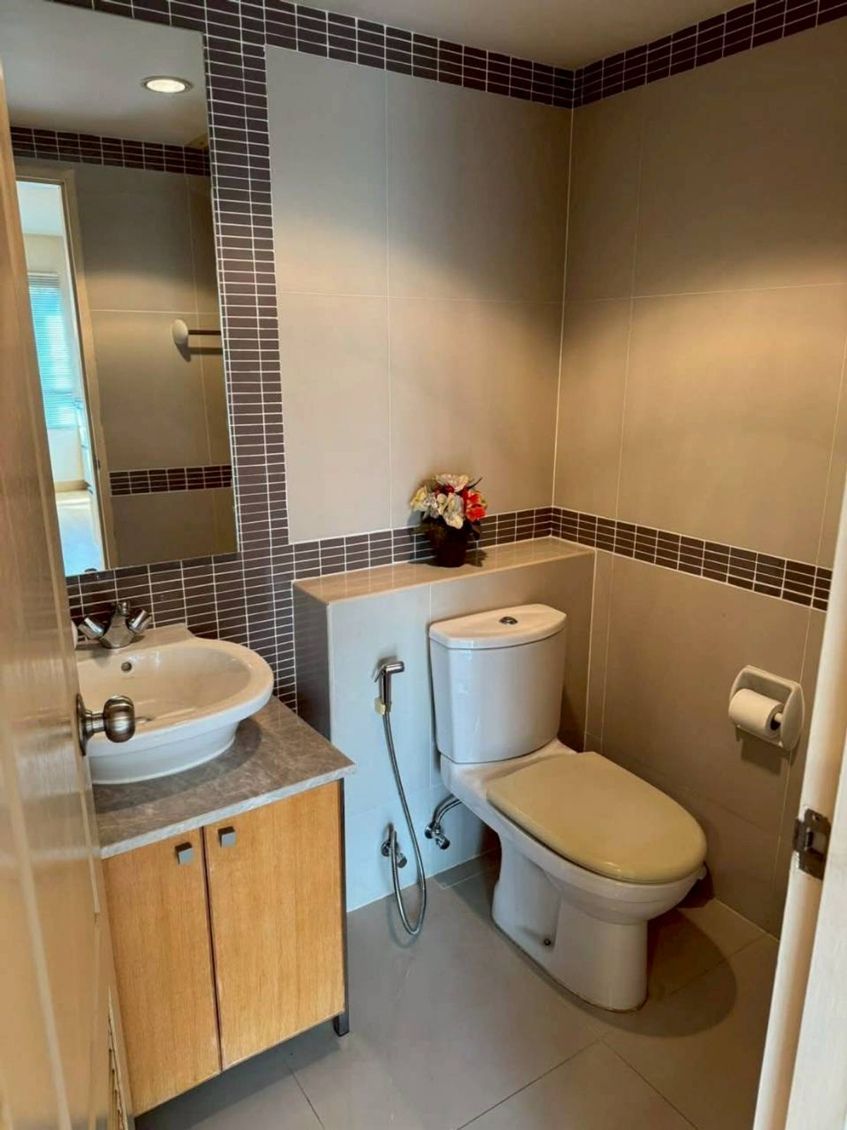 ให้เช่าคอนโดโชคชัย4 ลาดพร้าว71 : ✅ TNEX106  ✅ Line : @p2nproperty