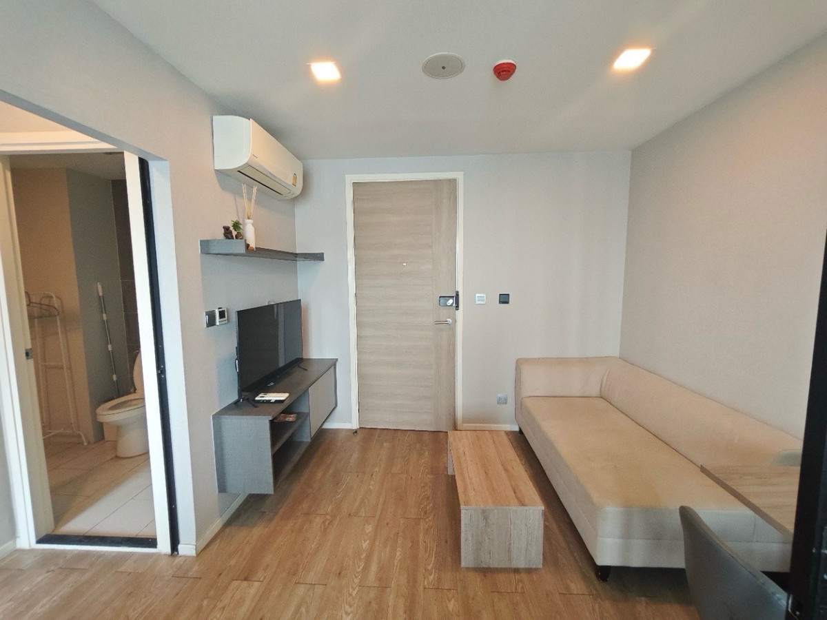 For RentCondoLadprao, Central Ladprao : ⭐️For rent Atmoz Ladprao 15
🛋️Fully furnished🚝Near BTS Lat Phrao Intersection/MRT Phahon