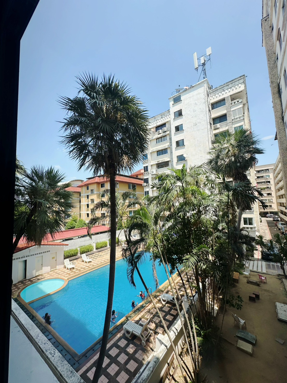 ขายคอนโดรัชดา ห้วยขวาง : ขาย คอนโดรีโนเวทPremium ใหม่ เลี้ยงสัตว์ได้! ย่านห้วยขวาง-เหม๋งจ๋าย-รามอินทรา พร้อมอยู่ นัดชมเลย 084-976-1441