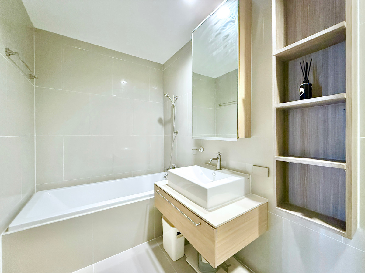 For SaleCondoLadprao, Central Ladprao : For sale📌 The issara Ladprao 1 bed 1 bath 52 Sq.m 5,290,000 baht Call 092-2462653 Donut