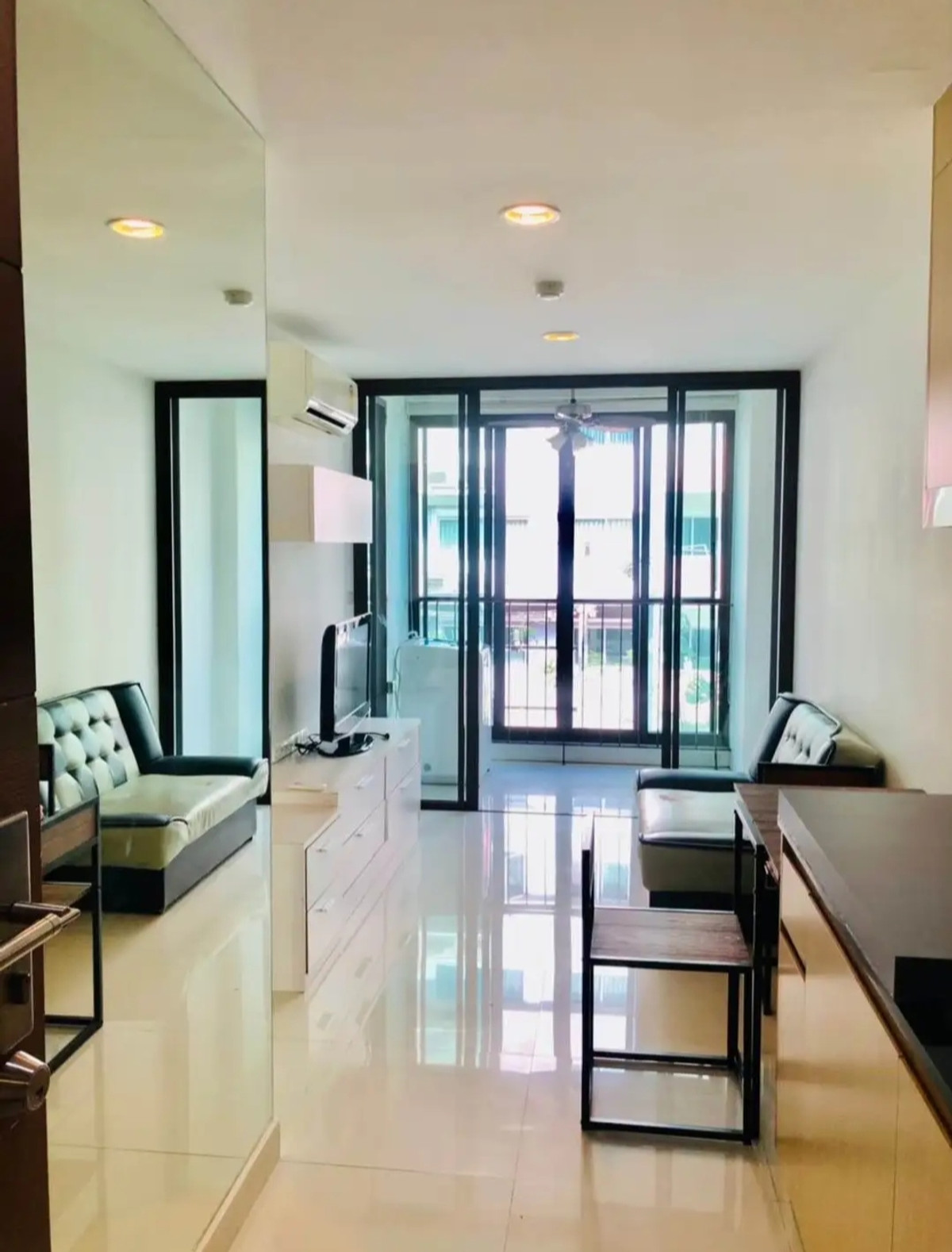 ให้เช่าคอนโดวงเวียนใหญ่ เจริญนคร : #L253🎉 40469 ให้เช่าคอนโด  ไอดีโอ บลูโคฟ สาทร
