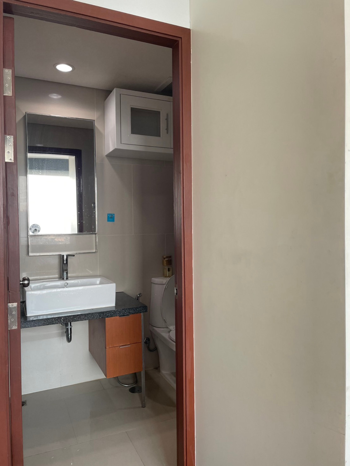 For RentCondoWongwianyai, Charoennakor : 💗 Best Price for rent Villa Sathorn beautiful room high floor city view fully furnished convenient travel.