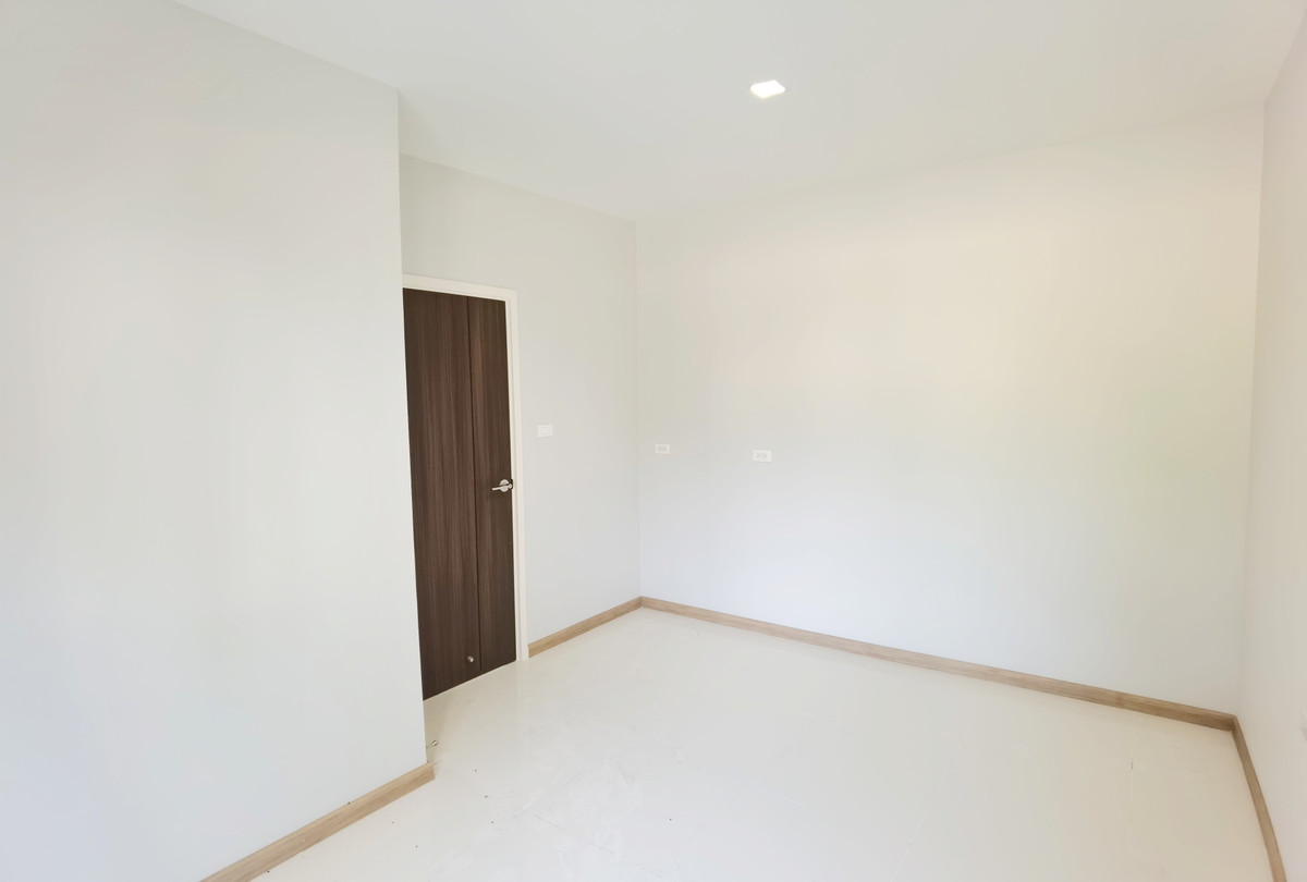 ขายบ้านนนทบุรี บางใหญ่ บางบัวทอง : [ขายขาดทุน 3 ล้าน!] บ้านเดี่ยวหลังใหญ่ ซื่อตรง พรีเมี่ยม บางบัวทอง-340 สภาพมือหนึ่ง 106 ตร.ว. ใกล้เซ็นทรัลเวสต์เกต คุ้มที่สุดในย่าน! 