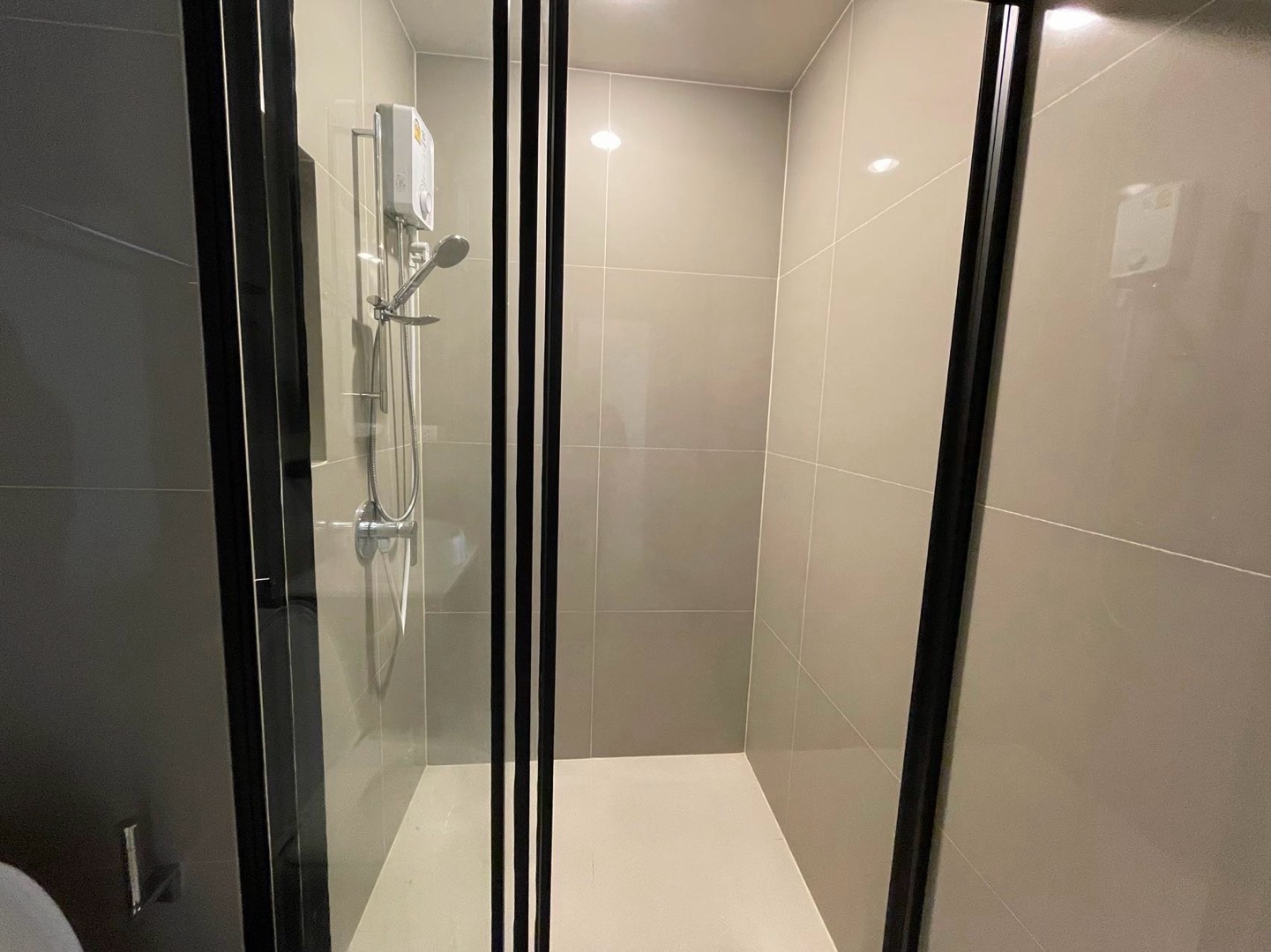 ให้เช่าคอนโดรัชดา ห้วยขวาง : 2 Bed XT HUAIKHWANG Ready to move in