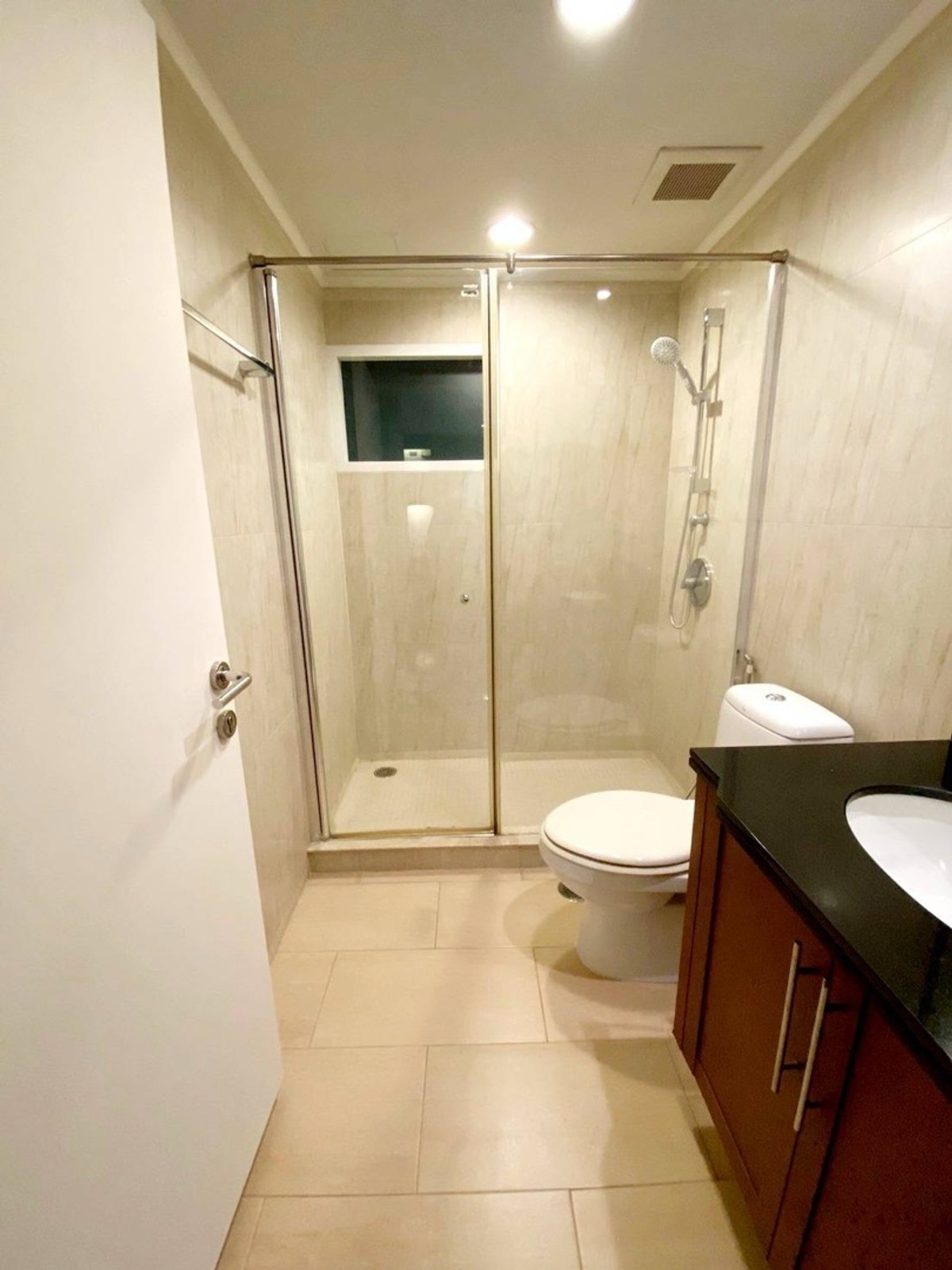 For RentCondoWitthayu, Chidlom, Langsuan, Ploenchit : 🔥Rent 2BR🔥86sqm🔥Floor4🔥50,000/month🔥