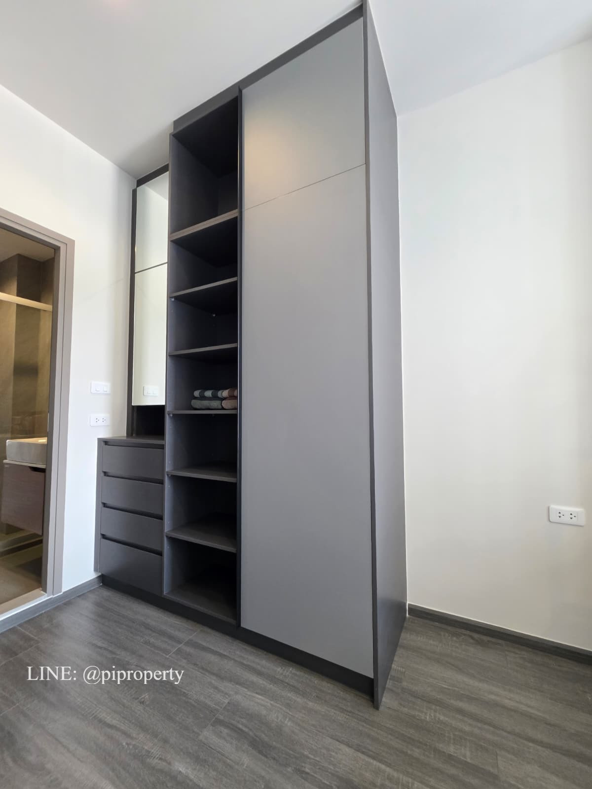 ให้เช่าคอนโดคลองเตย กล้วยน้ำไท : ห้องพักพร้อมเฟอร์นิเจอร์ครบครันให้เช่า ในย่านสุขุมวิท - พระราม 4 พร้อมเข้าอยู่ได้ทันที