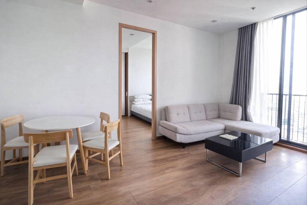 For RentCondoSukhumvit, Asoke, Thonglor : 🏢 ✨ 出租 /  Noble Be 33 | 25th Floor – High Floor, Bright & Airy Living  A beautiful high-floor unit with a great atmosphere and excellent ventilation Designed to make every day feel calm, comfortable, and truly relaxing 