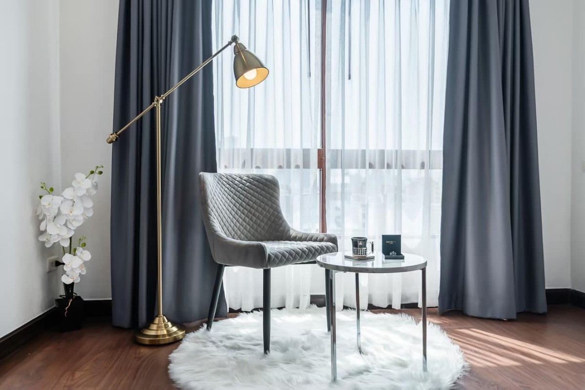 For RentCondoRatchadapisek, Huaikwang, Suttisan : For rent Baan Klang Krung Resort, prime location in Ratchada! Big room 63.5 sq m., near MRT Huai Khwang, only 17,900/month.