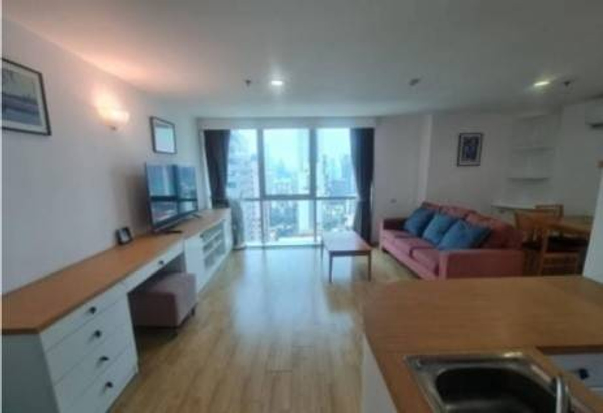 For RentCondoSukhumvit, Asoke, Thonglor : For rent, Asoke Place, cheapest in the Asoke area! 2 bedrooms, 82 sq m., high floor, only 28,000 baht.