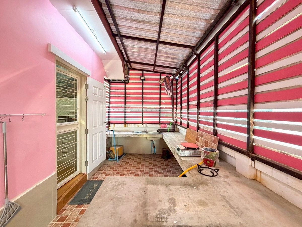 For SaleHouseHuahin, Prachuap Khiri Khan, Pran Buri : House for sale in Bo Fai, Hua Hin, with tenants, having immediate income.