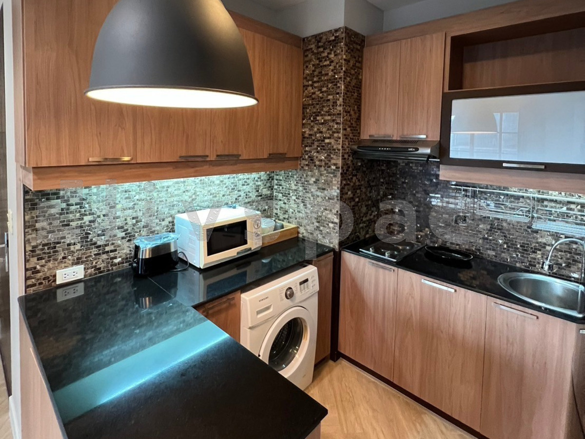 ให้เช่าคอนโดสุขุมวิท อโศก ทองหล่อ : ▚ LI103ツ ให้เช่า: Citismart Sukhumvit 18 2BR 87sqm. 50K ✨ ห้องมุมรีโนเวทใหม่ ติด BTS & MRT อโศก พร้อมเข้าอยู่ 🏙️