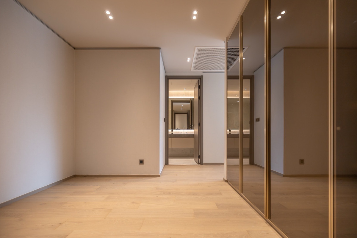 ให้เช่าคอนโดวิทยุ ชิดลม หลังสวน : Tonson One Residence