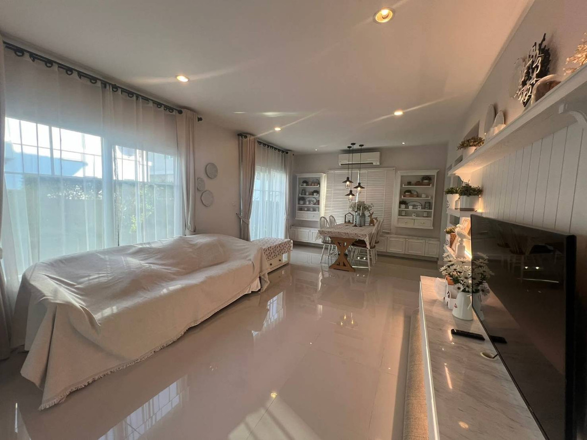 For RentHouseSamut Prakan,Samrong : For rent, 2-story detached house, Villaggio Village, Bangna, Soi ABAC Bangna, beautiful house, fully furnished, ready to move in, price 38,000 baht.