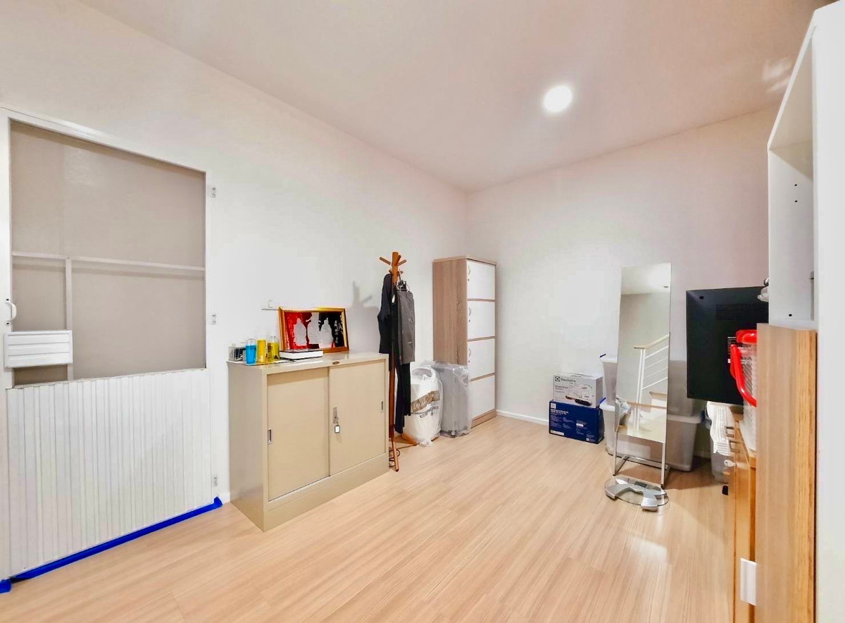 For SaleTownhomeRama5, Ratchapruek, Bangkruai : Baan Klang Muang Ratchada - Wongsawang / 4 Bedrooms (FOR SALE) BNS037