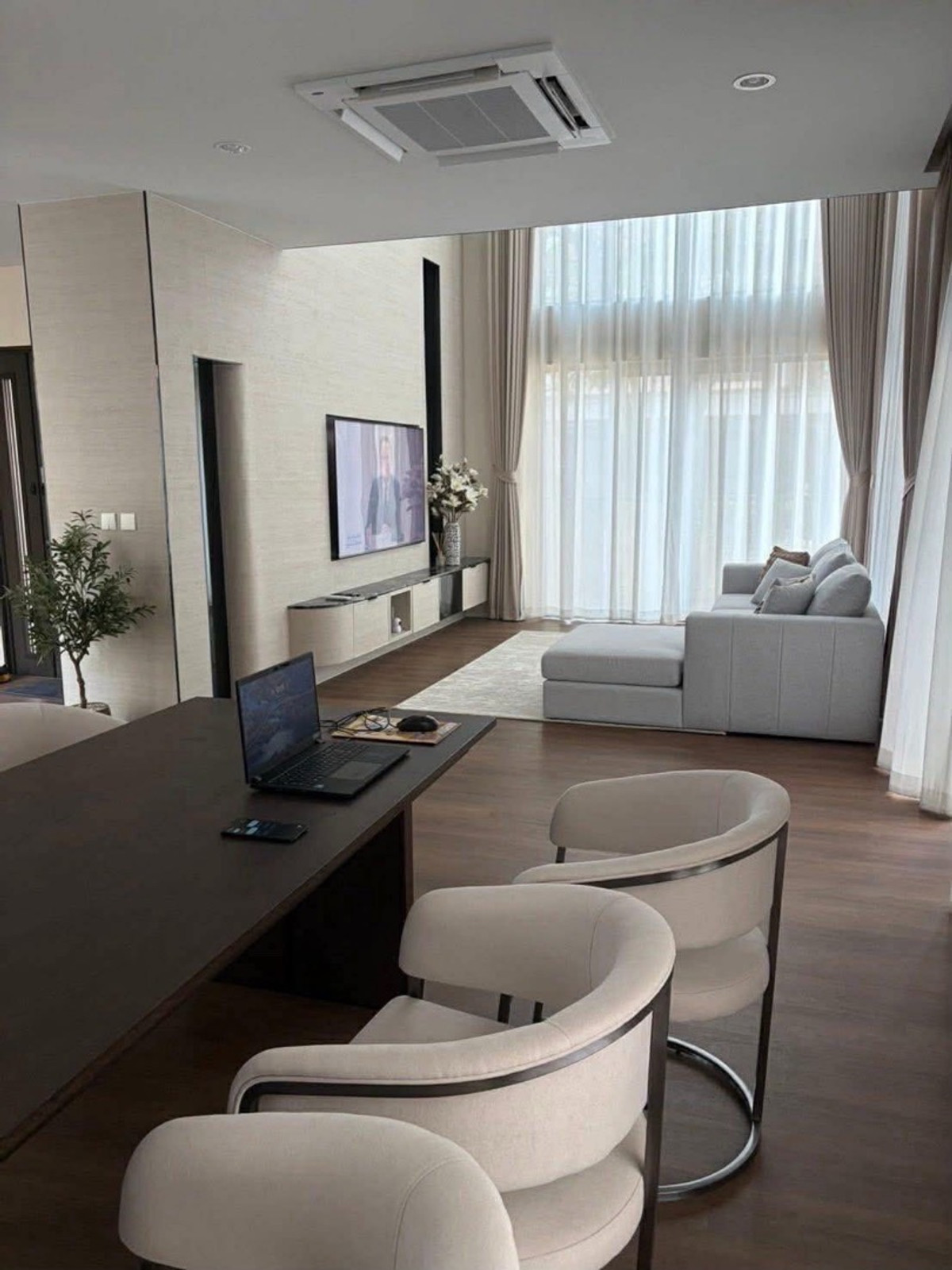 ให้เช่าบ้านบางนา แบริ่ง ลาซาล : Vivaldi Bangna บ้านเดี่ยวหรู หลังใหม่