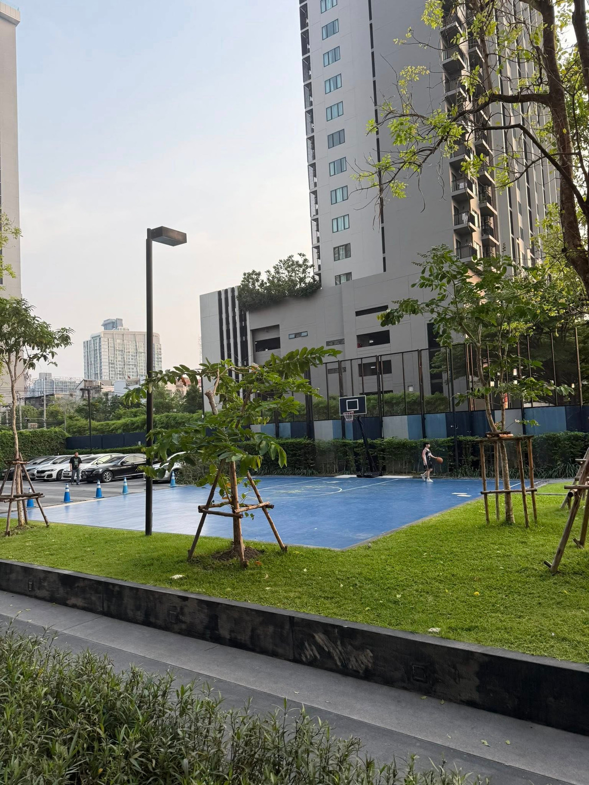 For RentCondoOnnut, Udomsuk : 15k🔥 only Condo for rent near BTS On Nut | The Base Sukhumvit 77 | 1 bedroom, fully furnished. Ready to move in There is a shuttle to and from BTS.