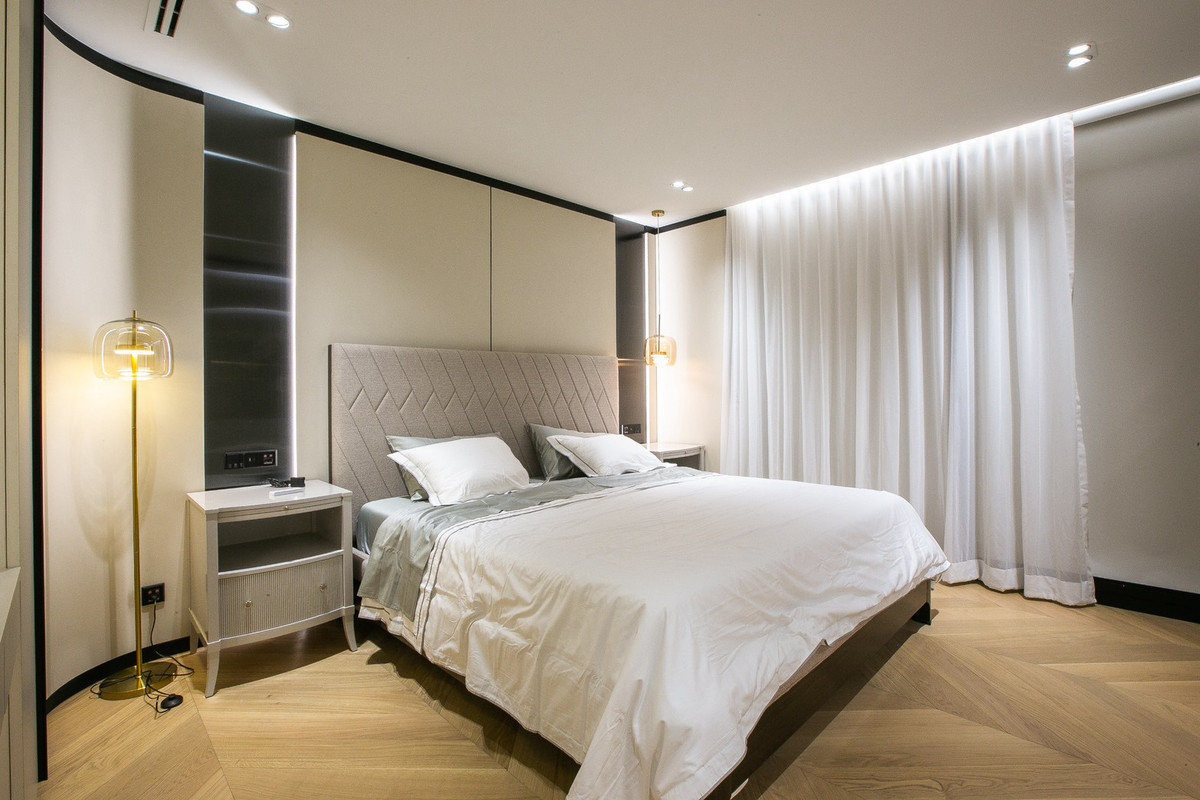 For SaleTownhomeSukhumvit, Asoke, Thonglor : 🔥For Sale Luxury house in heart of Thonglor! Renovated like brand new 4 bedroom fully furnished with private lift ready for move in Tel 0863692224