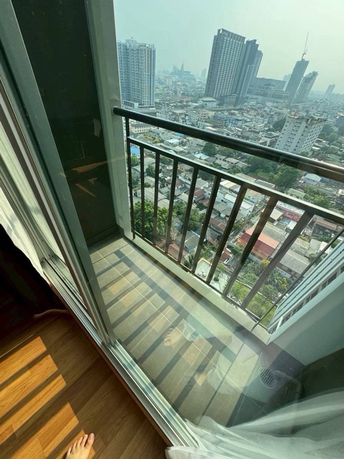 For RentCondoBang Sue, Wong Sawang, Tao Pun : 🔥Rare Item! Lumpini place Taopoon interchange
 1 bedroom, river view + 1 car parking space, best value in this area.