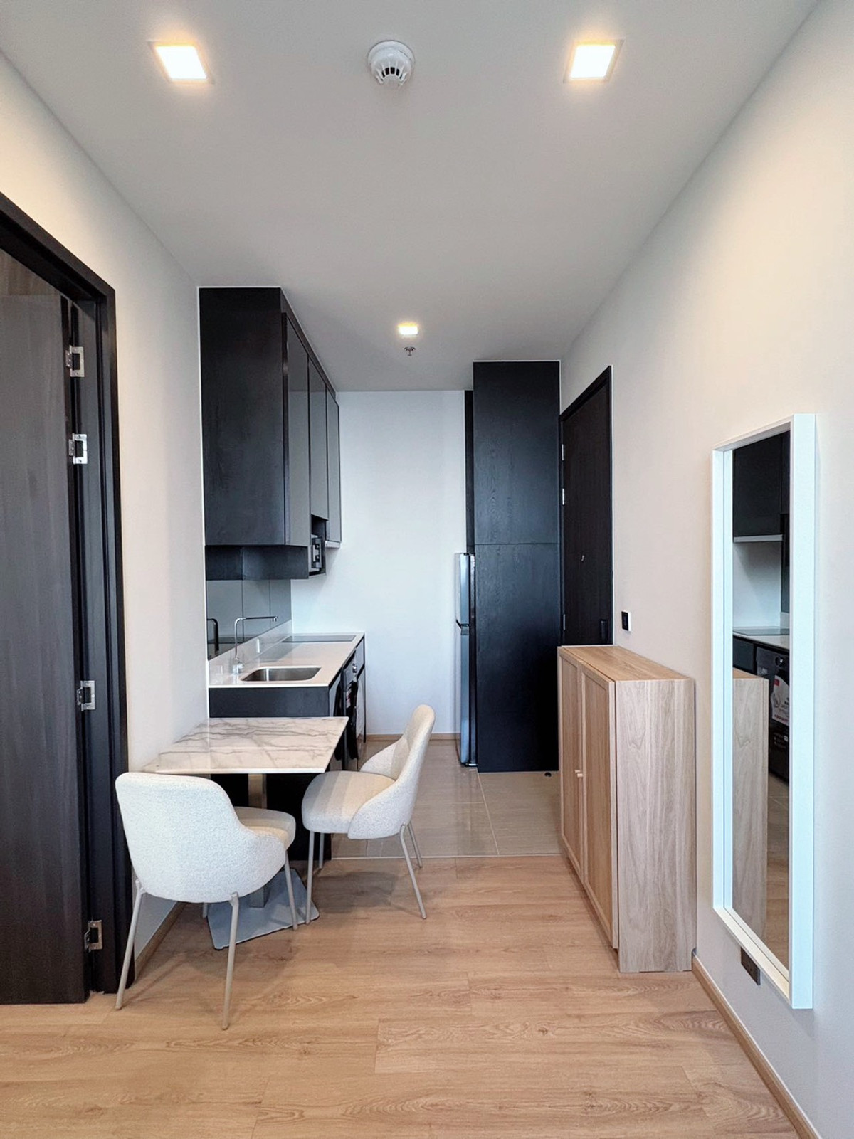 ให้เช่าคอนโดอารีย์ อนุสาวรีย์ : ✨Condo for Rent : Noble Around Ari (AP-02) ( line : @condo91 )