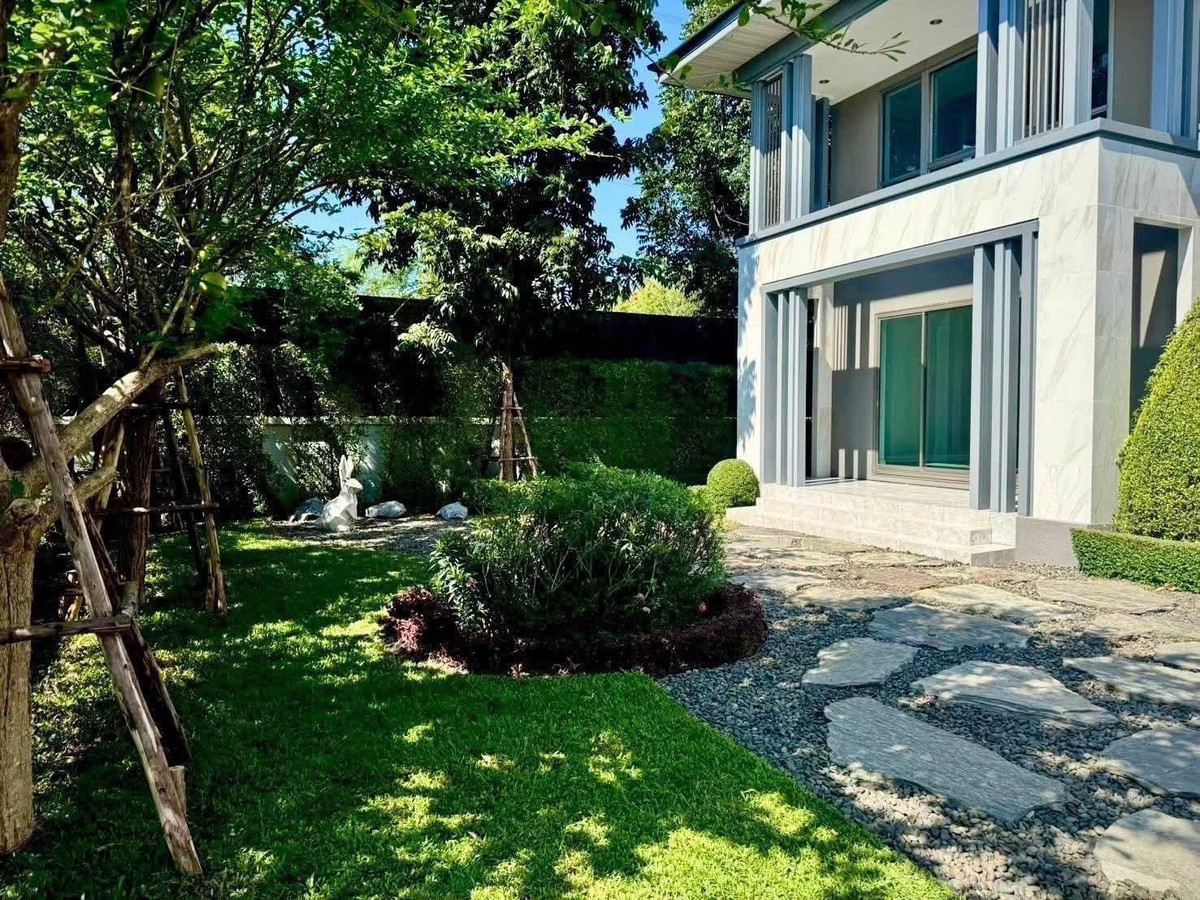 For RentHouseLadkrabang, Suwannaphum Airport : Single house for rent, Perfect Masterpiece Rama 9-Krungthep Kreetha. Complete with electrical appliances and furniture