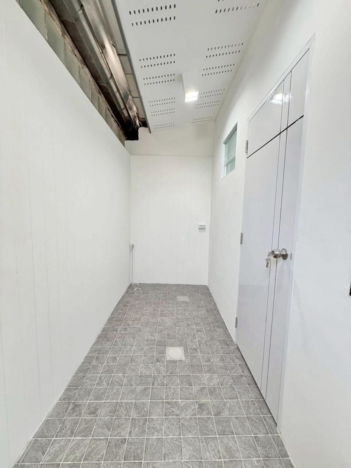 ขายทาวน์โฮมวิภาวดี ดอนเมือง หลักสี่ : ทาวน์เฮ้าส์ 1.5 ชั้น ม.พงษ์เพชรพัฒนา (งามวงศ์วาน 35)  ขนาด 25 ตารางวา 3 ห้องนอน แต่งใหม่พร้อมอยู่ ซอยงามวงศ์วาน 35 แขวงทุ่งสองห้อง เขตหลักสี่ กรุงเทพมหานคร