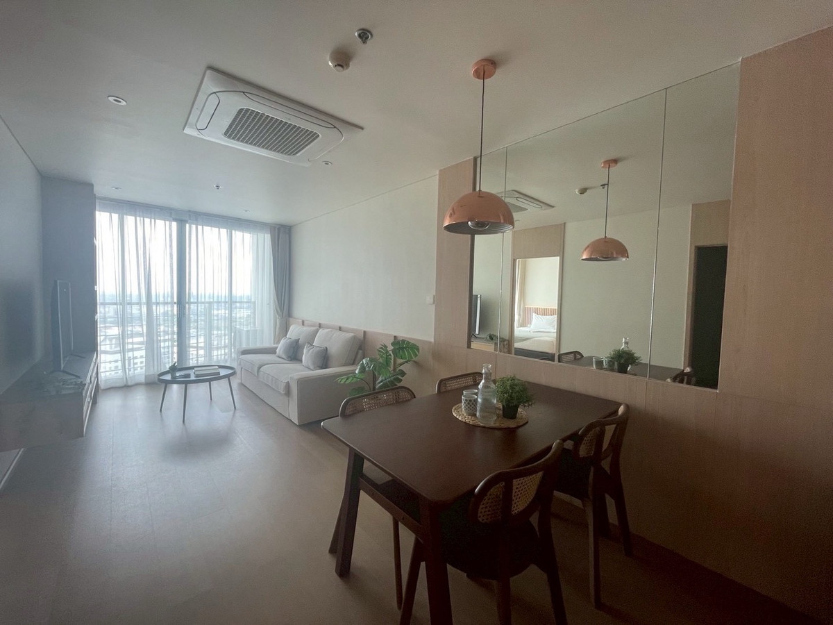 For RentCondoOnnut, Udomsuk : 🔥 FOR RENT: Spacious Renovated Condo near BTS Phra Khanong (3 mins walk) 🔥1bed large size 52sqm:37,000 THB/month