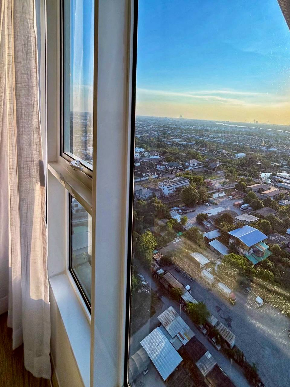 For RentCondoBangna, Bearing, Lasalle : ✅ REGBN134 ✅ Line : @p2nproperty