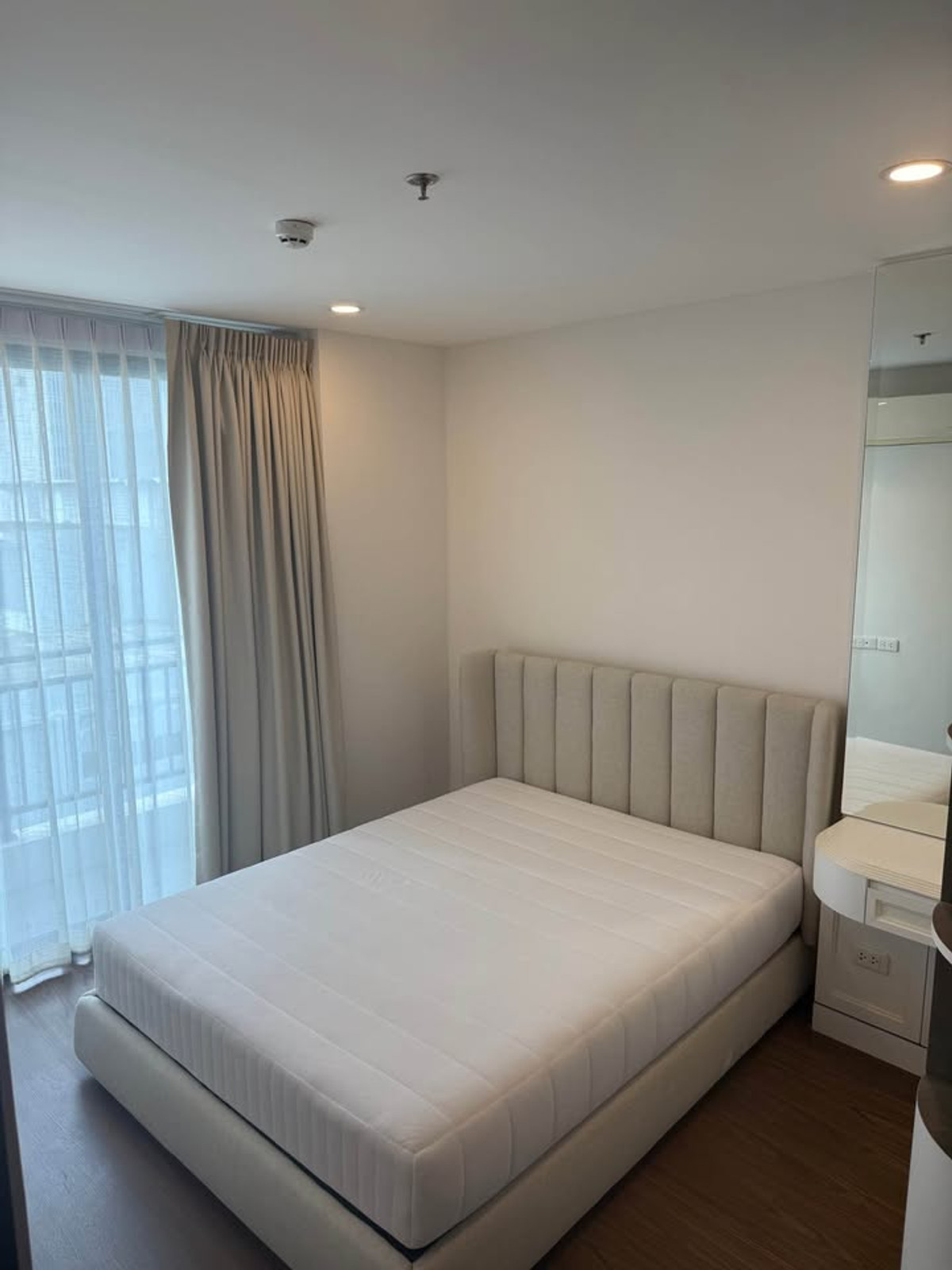 ขายคอนโดรัชดา ห้วยขวาง : BEST PRICE - FOR SALE - 1 BEDROOM 44 SQ.M- Call now 094-641-5974